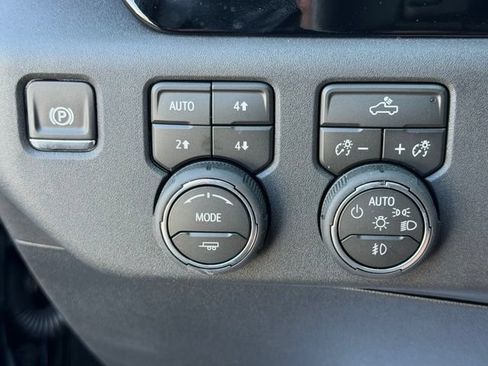 New 2026 Chevrolet Silverado 1500 RST w/ Convenience Package II AWD/4WD image 30
