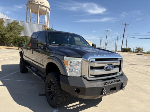 Used 2016 Ford F250 XLT w/ XLT Value Package image 8