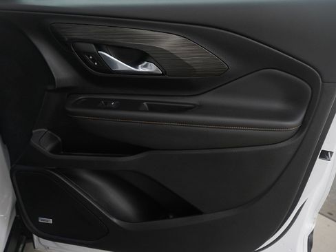 Used 2021 GMC Terrain SLT w/ Infotainment Package II image 9