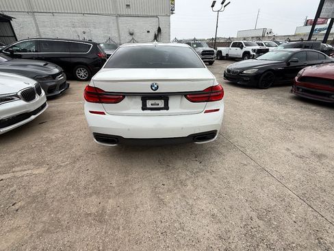 Used 2016 BMW 740i RWD image 6