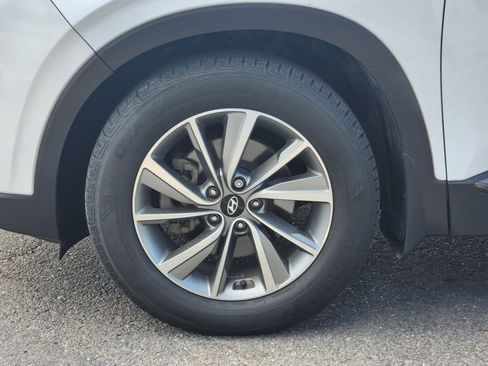 Used 2020 Hyundai Santa Fe Limited image 6