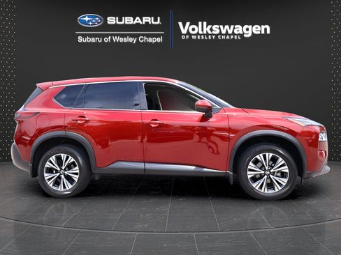 Used 2021 Nissan Rogue SV AWD/4WD image 8