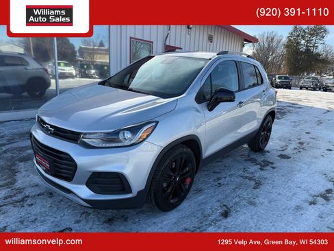 Used 2019 Chevrolet Trax LT w/ Redline Edition image 7