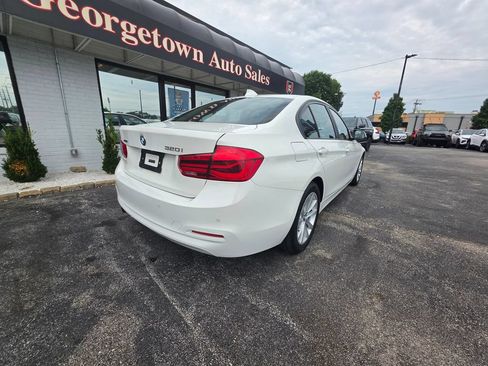 Used 2017 BMW 320i xDrive Sedan AWD/4WD image 31