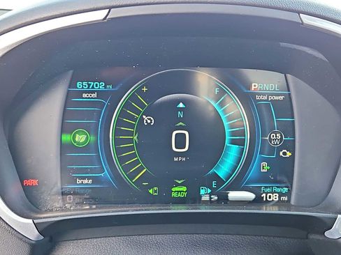 Used 2017 Chevrolet Volt LT w/ Comfort Package image 32