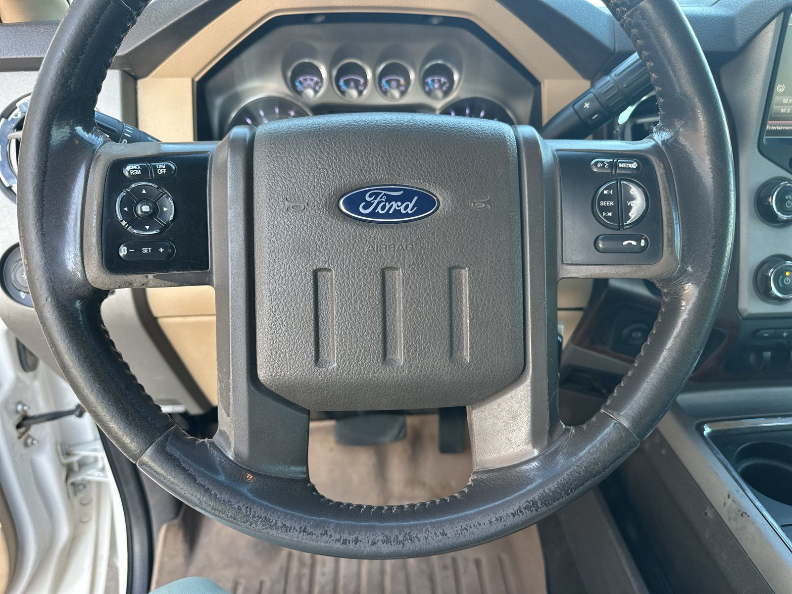 Used 2016 Ford F350 Lariat w/ Lariat Interior Package AWD/4WD image 8