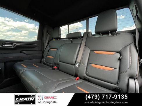 Used 2024 GMC Sierra 1500 AT4 w/ Technology Package AWD/4WD image 25