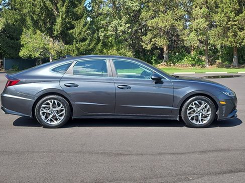 Used 2022 Hyundai Sonata SEL image 3