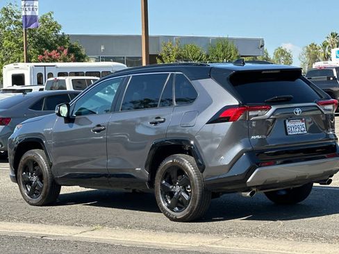 Used 2021 Toyota RAV4 XSE AWD/4WD image 6