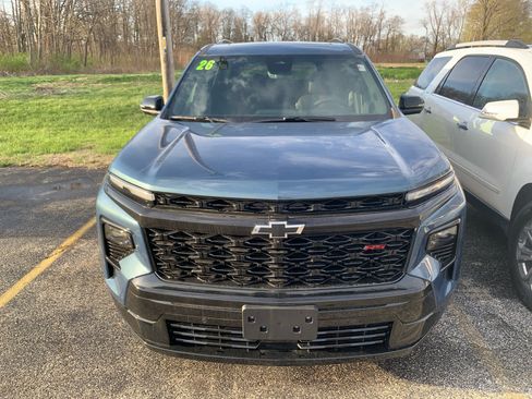 Used 2026 Chevrolet Traverse RS image 3