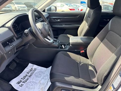 Used 2024 Honda CR-V EX image 3