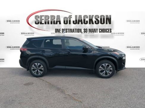 Used 2023 Nissan Rogue SV AWD/4WD image 10