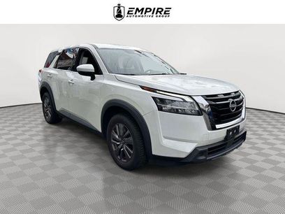 Used 2022 Nissan Pathfinder S