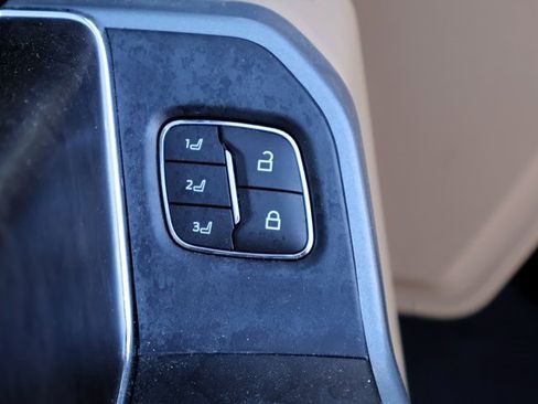 Used 2024 Ford F250 Lariat w/ Lariat Ultimate Package image 32