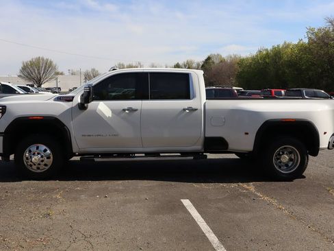 New 2026 GMC Sierra 3500 Denali w/ Denali Reserve Package AWD/4WD image 5