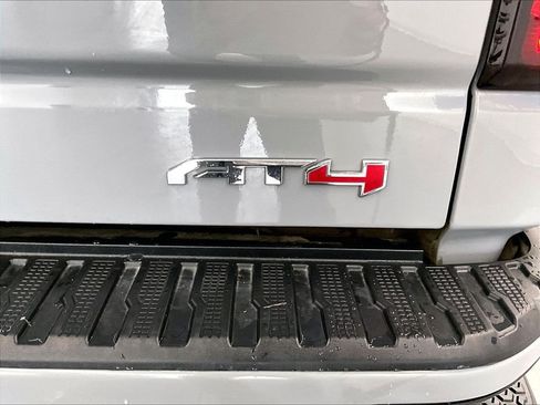 Used 2024 GMC Sierra 1500 AT4 w/ Technology Package AWD/4WD image 27