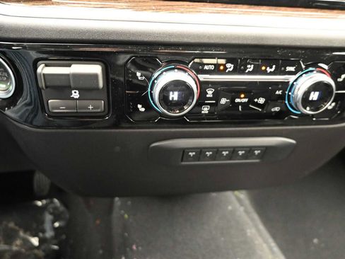 New 2026 GMC Sierra 2500 SLE w/ SLE Value Package; image 14