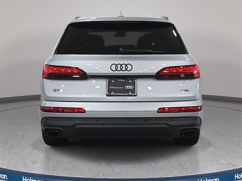 Certified 2025 Audi Q7 2.0T Premium w/ Convenience Plus Package image 6