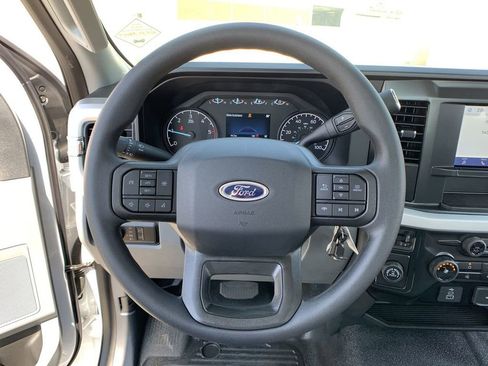 New 2025 Ford F350 XL w/ XL Chrome Package RWD image 24