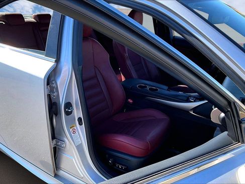 Used 2016 Lexus IS 200t Base image 7