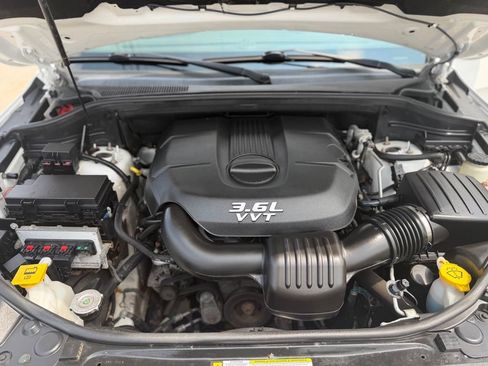 Used 2013 Jeep Grand Cherokee Laredo AWD/4WD image 22