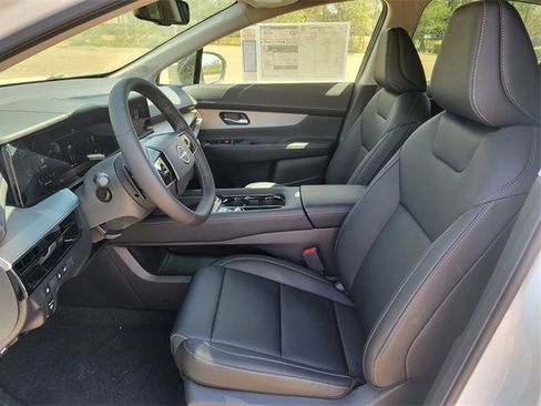 New 2025 Nissan Murano SL image 8