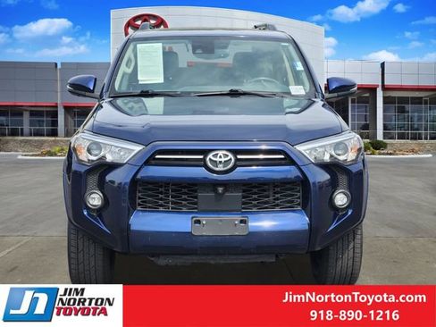 Used 2023 Toyota 4Runner SR5 Premium w/ Moonroof Package RWD image 2