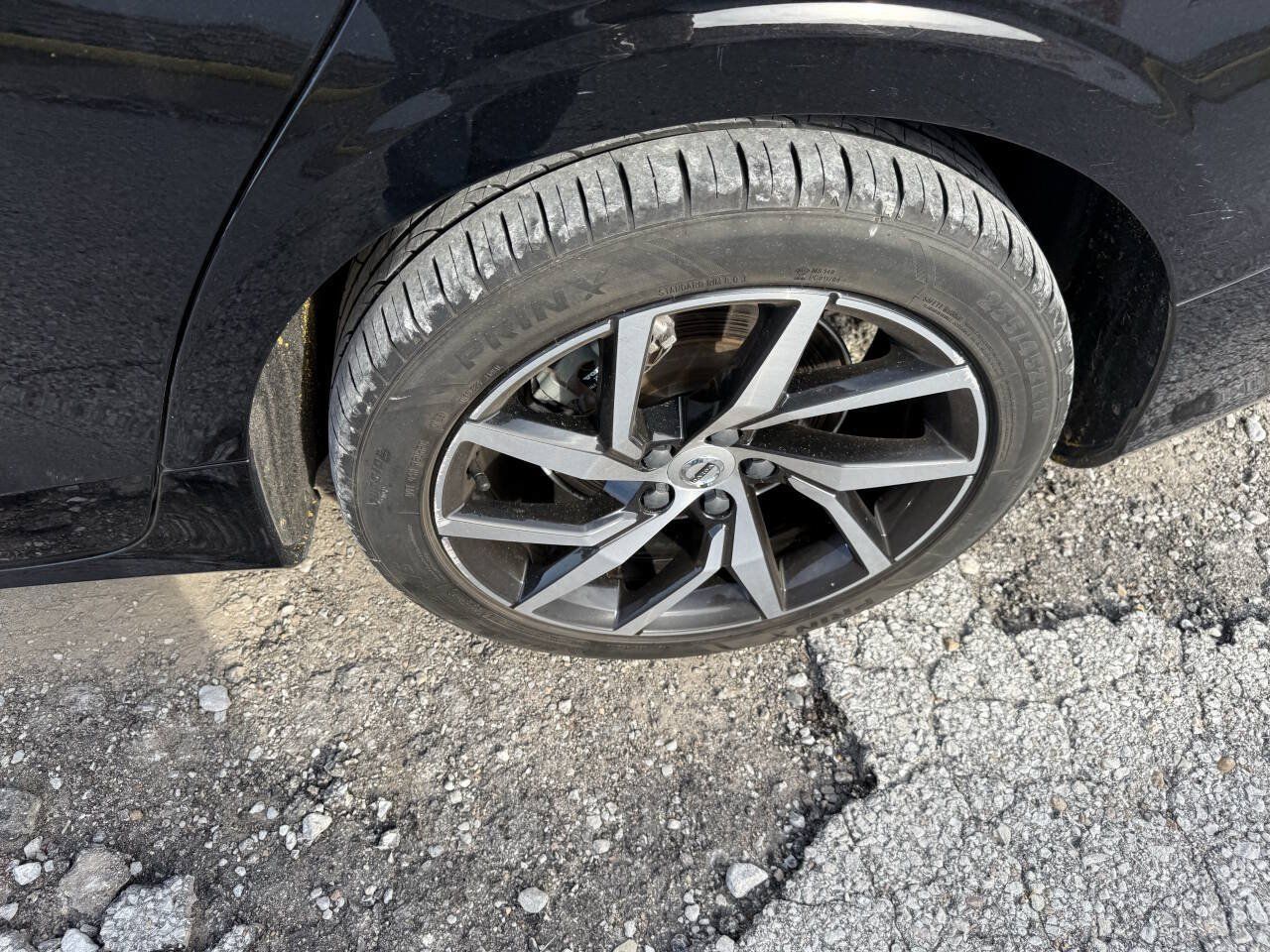 Used 2019 Volvo S60 T5 Momentum w/ Premium Package FWD image 11