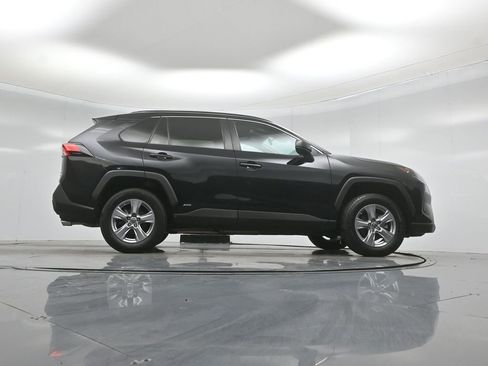 Used 2022 Toyota RAV4 LE AWD/4WD image 47