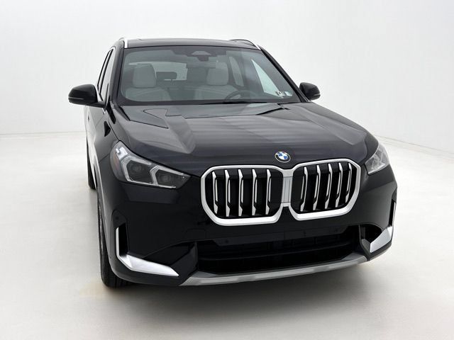 Used 2026 BMW X1 xDrive28i w/ Technology Package AWD/4WD image 3