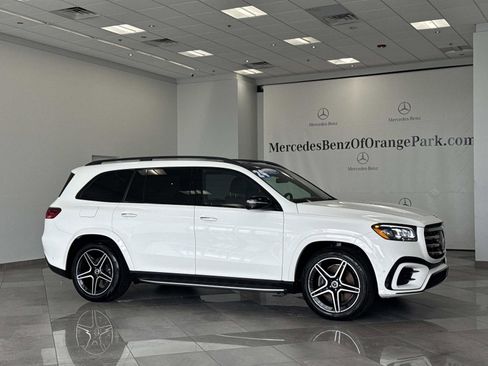 Certified 2024 Mercedes-Benz GLS 450 4MATIC image 2