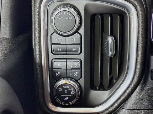 Certified 2022 GMC Sierra 3500 Denali w/ Denali Ultimate Package AWD/4WD image 12