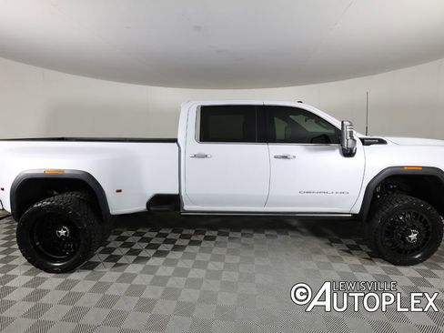 Used 2026 GMC Sierra 3500 Denali Ultimate AWD/4WD image 4