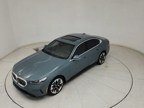 Used 2026 BMW i5 eDrive40 AWD/4WD image 23