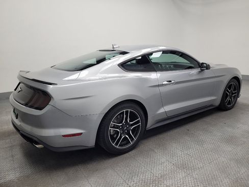 Used 2022 Ford Mustang Coupe w/ Equipment Group 101A RWD image 10