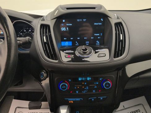 Used 2017 Ford Escape Titanium image 25