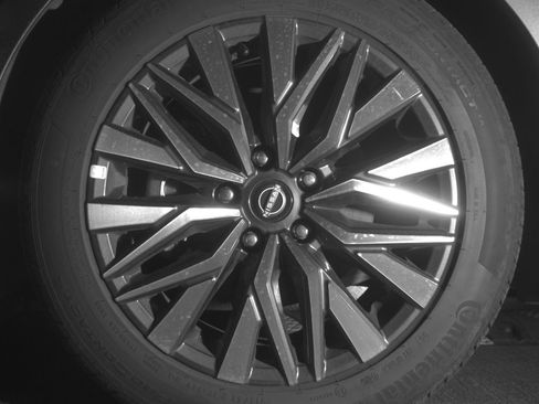 Used 2025 Nissan Altima 2.5 SV FWD image 12