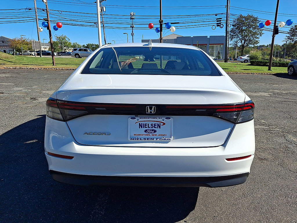 Used 2023 Honda Accord EX image 7