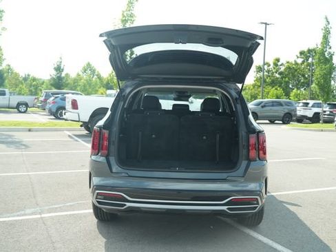Used 2023 Kia Sorento S FWD image 16