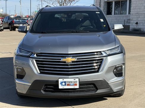 Used 2023 Chevrolet Traverse Premier image 8