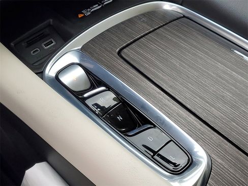 Used 2022 Buick Enclave Avenir w/ Trailering Package, 5000 lbs. image 37