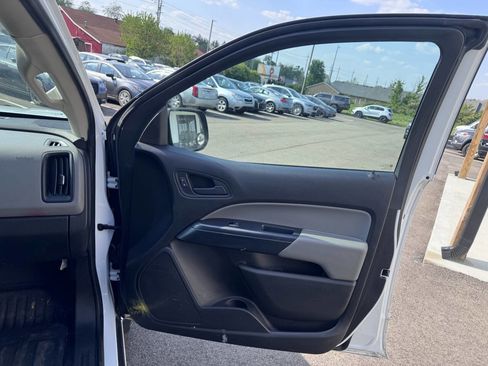 Used 2018 Chevrolet Colorado W/T RWD image 13