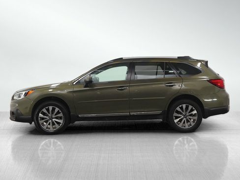 Used 2017 Subaru Outback 2.5i Touring w/ Popular Package #5A image 2