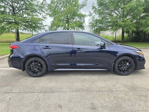 Used 2024 Toyota Corolla SE FWD image 7