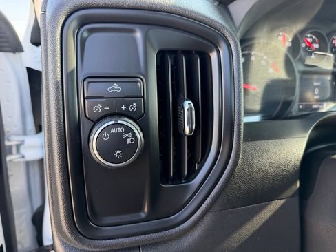 Used 2025 Chevrolet Silverado 1500 W/T RWD image 15
