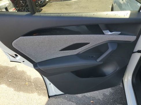 Certified 2025 Volkswagen Tiguan S image 7