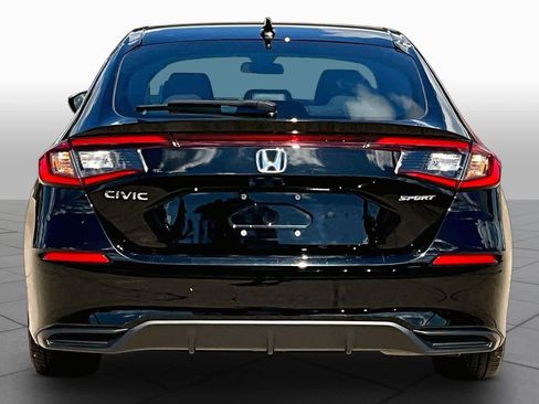 Used 2025 Honda Civic Sport image 5