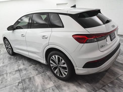 Used 2023 Audi Q4 e-tron Premium Plus w/ Premium Plus image 4