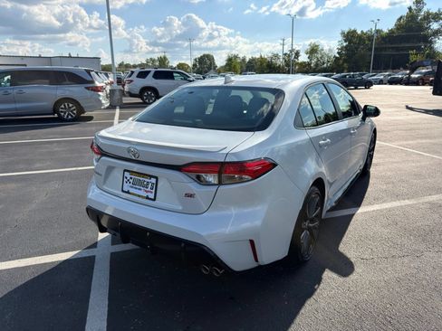 Used 2025 Toyota Corolla SE FWD image 6