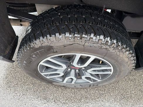 Used 2021 GMC Sierra 1500 AT4 AWD/4WD image 7